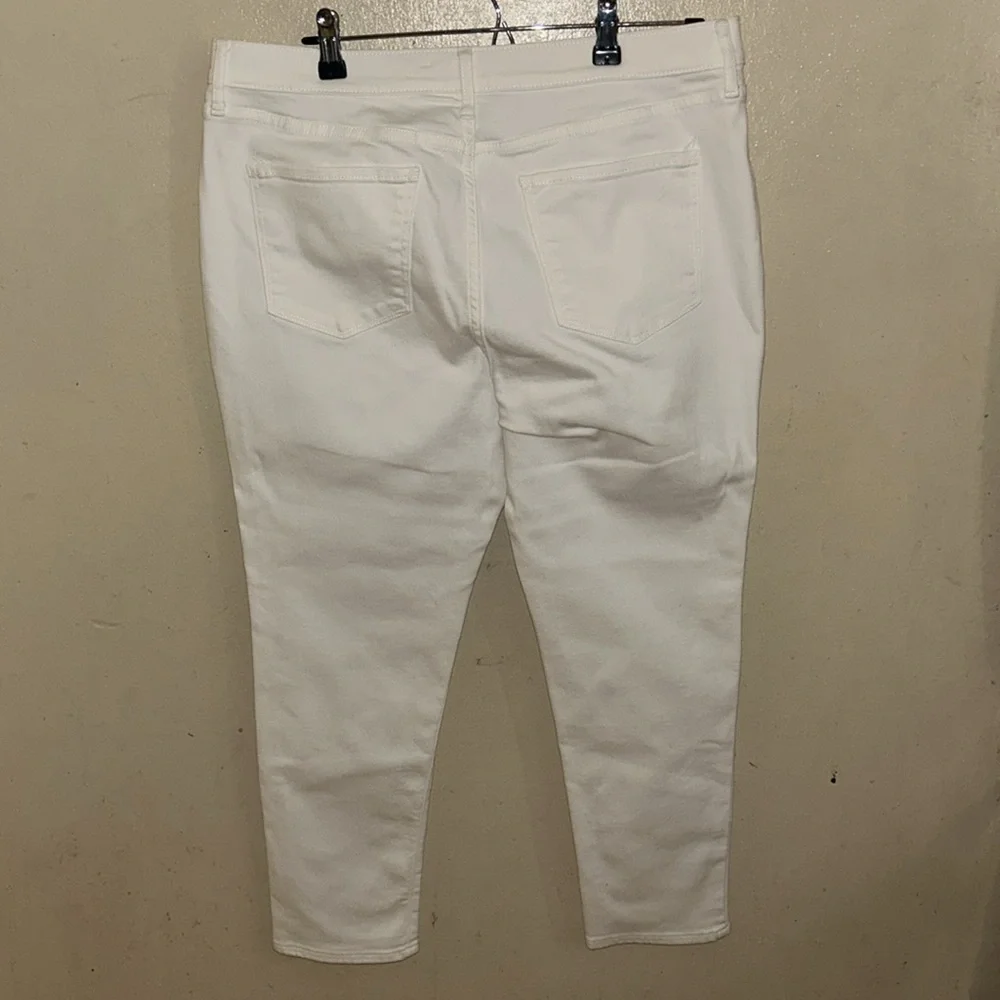 A. N. A white jeans - Picture 4 of 6